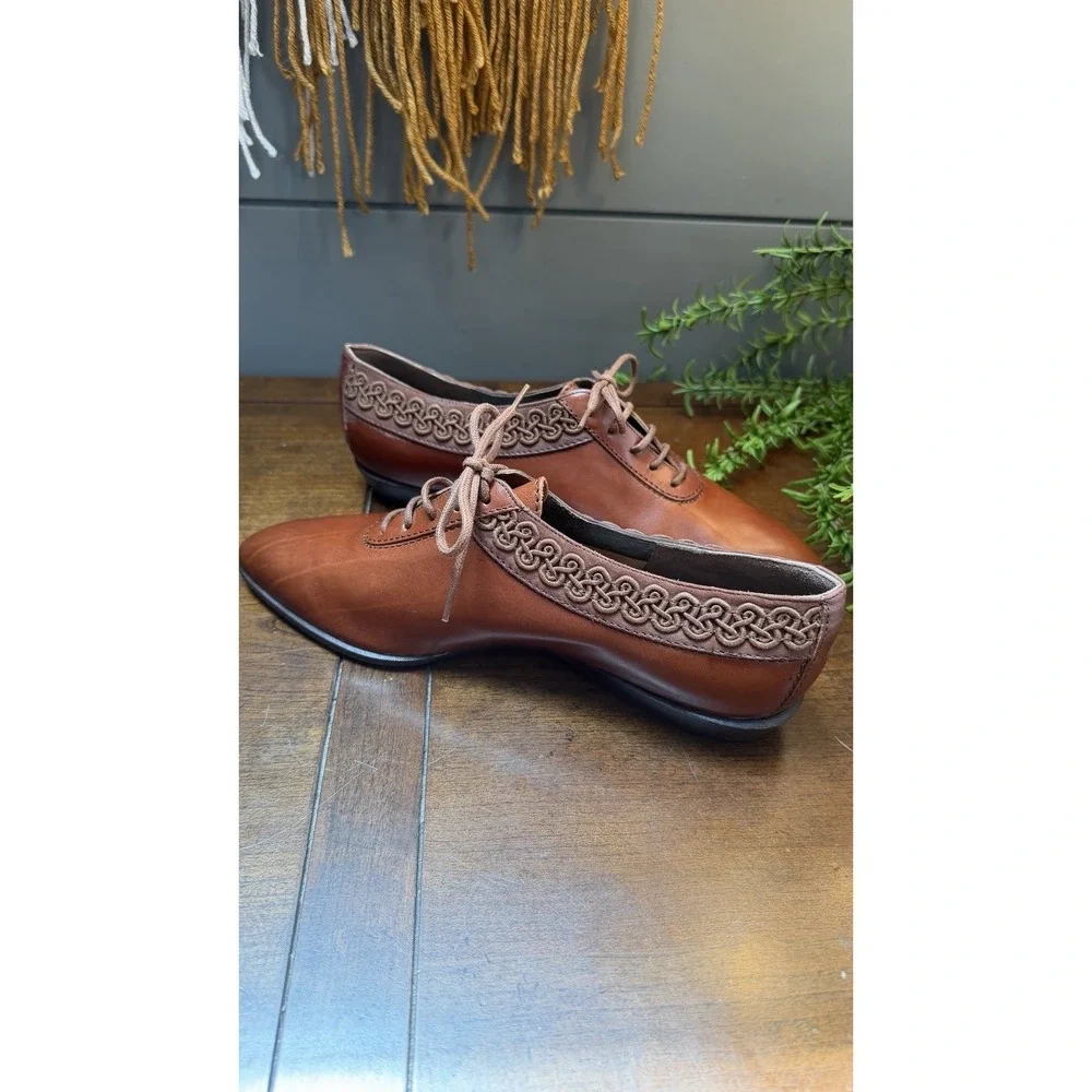Via Spiga Womens Leather Dress Shoes Brown Pointed Toe Made in Italy-luxury 6.5